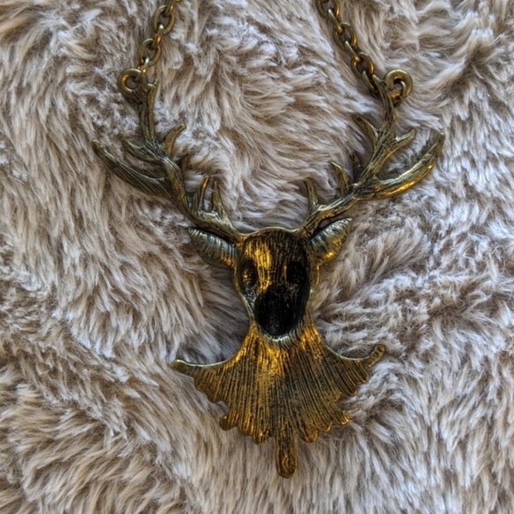 LAST CHANCE Deer necklace - Picture 5 of 6